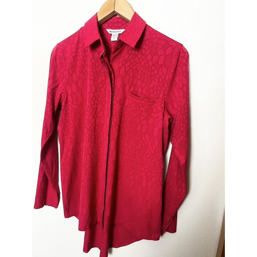 Athleta Urbanite Textured Button Down Shirt Women Small Red Gorpcore Athleisure - Picture 5 of 11